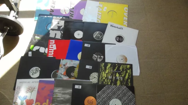 25 x Schallplatten Techno Vinyl 12Inch EDM / House & Techno Club Music