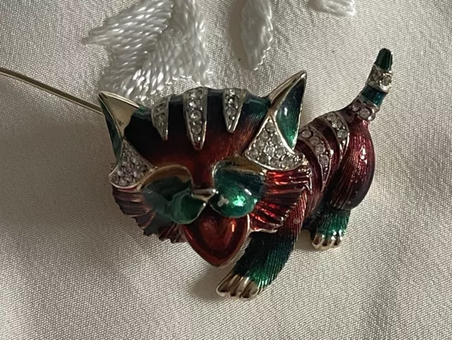 Vintage Red/green Enamel  Rhinestone  Adorable Kitty Cat Brooch From The 1960s