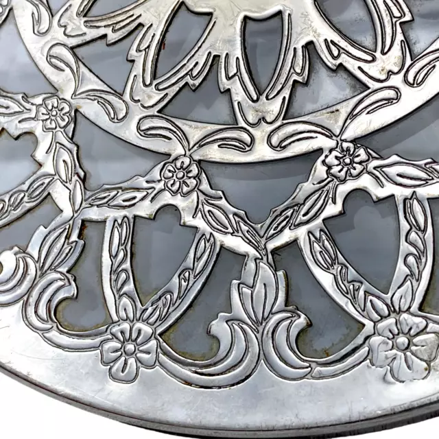 https://www.picclickimg.com/2NAAAOSwSWhj3VZd/FB-Rogers-Silver-Co-silver-plate-and-glass.webp