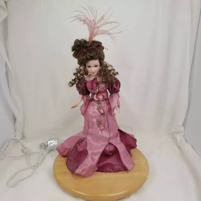 Duck House Heirloom Dolls Porcelain Doll Lamp Girl Doll Pink Clothes 0281/5000