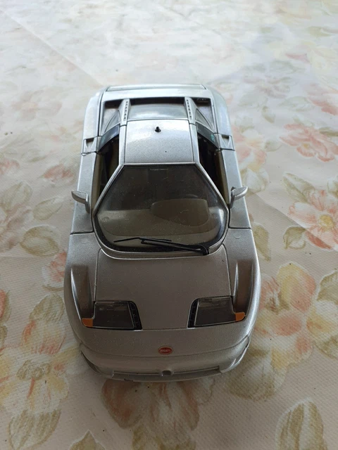 BBURAGO 1:18 1991 BUGATTI EB110 Die-Cast Model & Box EUR 29,02 - FR