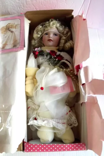 Paradise Galleries Treasury Collection Angel of Love  NIB