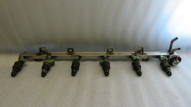 Rampe d'injection 198542 pour injecteurs de carburant Peugeot 206 207
