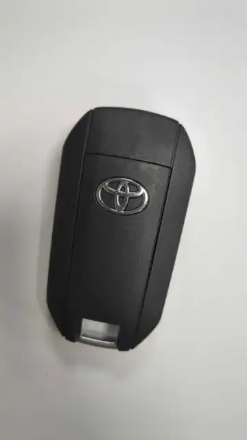 Genuine Toyota 3 Button Remote Flip Key Fob Tested Huf8435 9809825277 !!