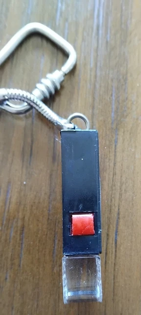 BULLDOGS FOOTSCRAY FOOTBALL Club Logo Keyring Torch - Not working $16. ...