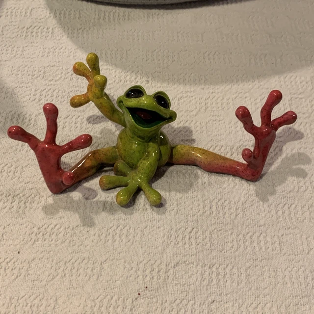 Kirby’s Critters Colorful Frog Waving ‘Goodbyes’ Happy Looking Green Pink Yellow