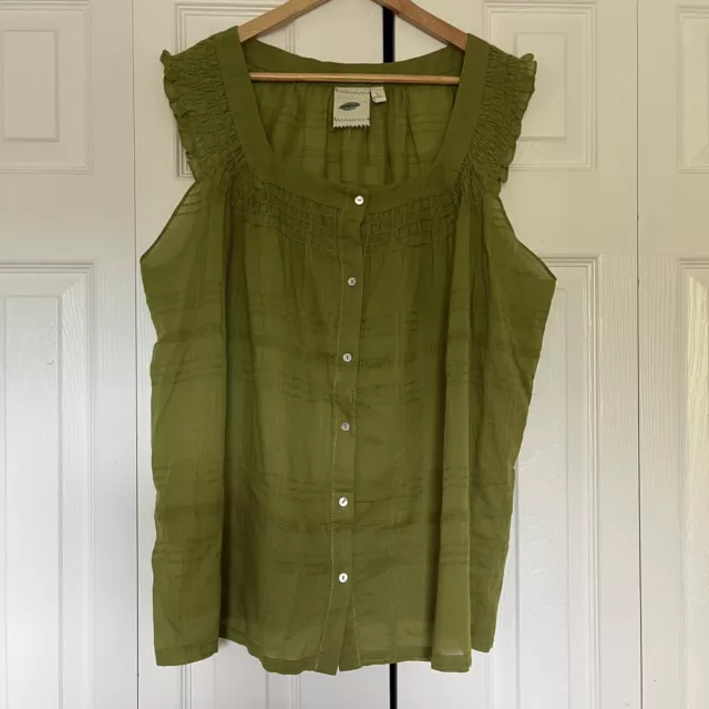 Women’s Nurture Green Top Sleeveless Size Large