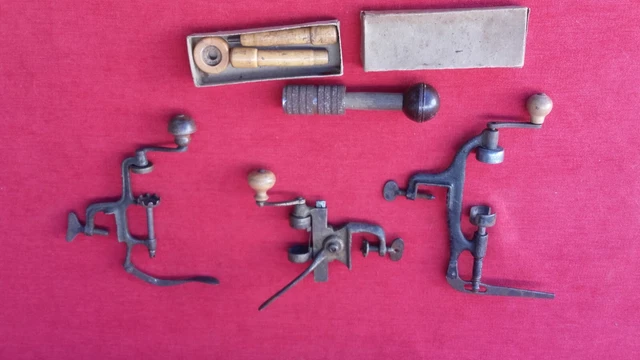 Lot D'outils Anciens Pour Fabrication De Cartouches De Chasse - Occasion - Matériel De Reloading