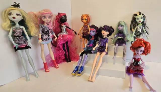 Monster High Doll Lot of 9 Monster High Dolls