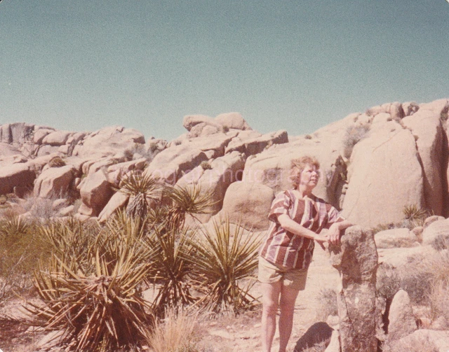 WOMAN ON TOUR Found PHOTO Color FREE SHIPPING Original Snapshot VINTAGE 811 7 L