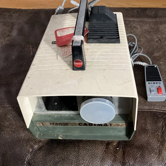 VINTAGE MANON CABIMAT automatic slide projector W/100 Mm Lens 13.52