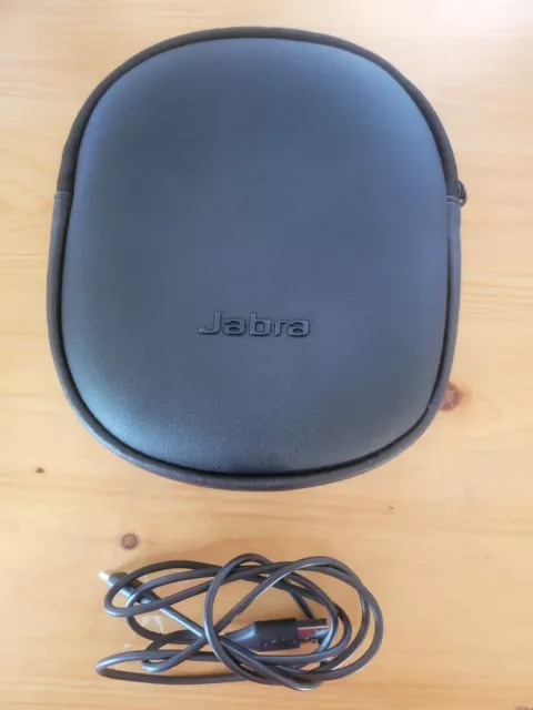 Jabra Evolve2 65 & 75 Pouch with charging cable