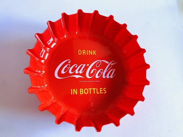 🔴 Coca cola vassoio in plastica a forma di tappo bottone targa