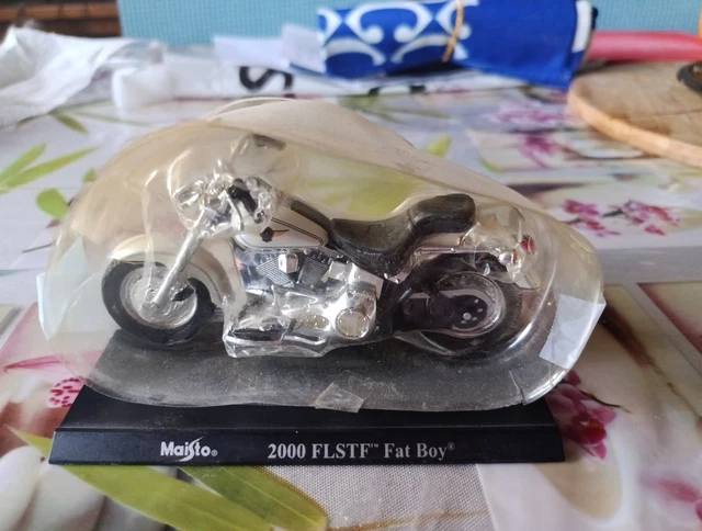 Moto Miniature Harley Davidson FLSTF Street Talker Vert 2000 - Échelle 1/18 - Neuf Sous Blister