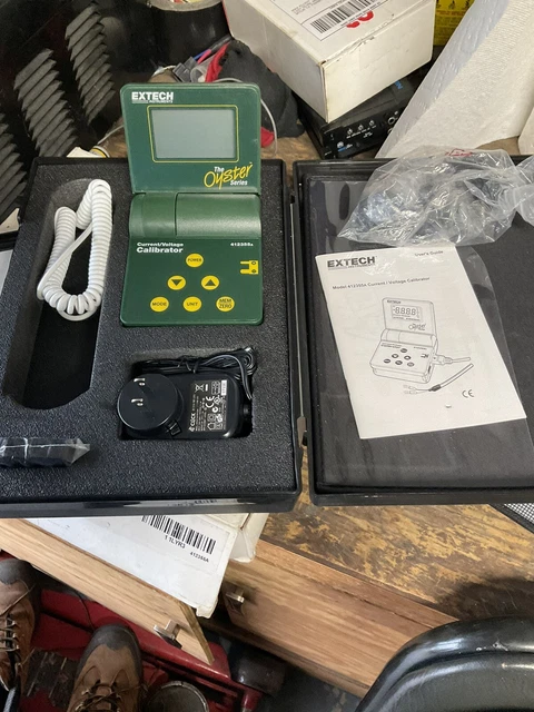 OYSTER 412355 Current & Voltage Calibrator Meter & Test Lead Probe & Case *16F3*