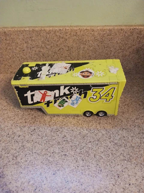 Disney Pixar World of Cars Race O Rama Trunk Fresh 34 Kenworth Hauler Trailer
