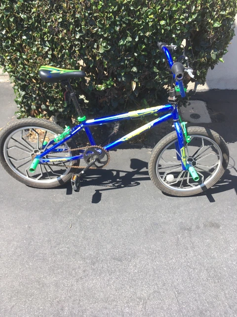 Mongoose magnetic on sale bmx bike