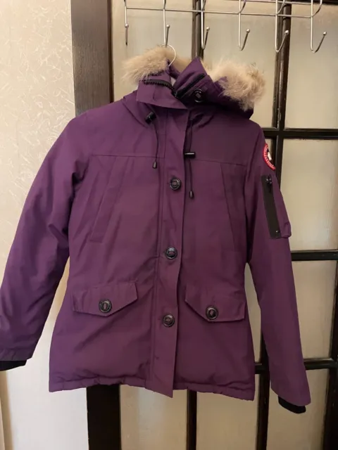 Ladies Canada Goose Montebello Purple Parka Jacket Style 2530L size S