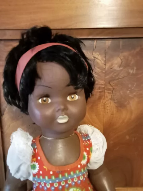 poupée africaine j berna plus une autre poupée noirre plus un poupon noire  de 45