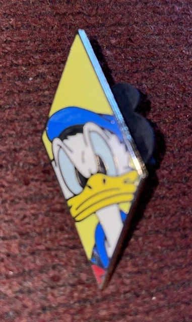 DISNEY Pin DONALD DUCK PUZZLE Tangram Mickey Mouse And Friends
