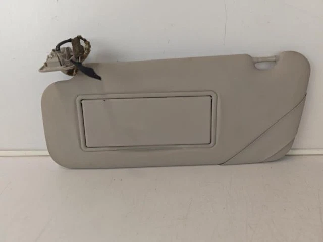 Pare-soleil Gauche Pour PEUGEOT 5008 2 Phase 2 - Réf. 98284441ZD - Occasion, état Bon - Provenant D'un Véhicule 1.2 PureTech 2022 (0 Km) - Garantie 24 Mois