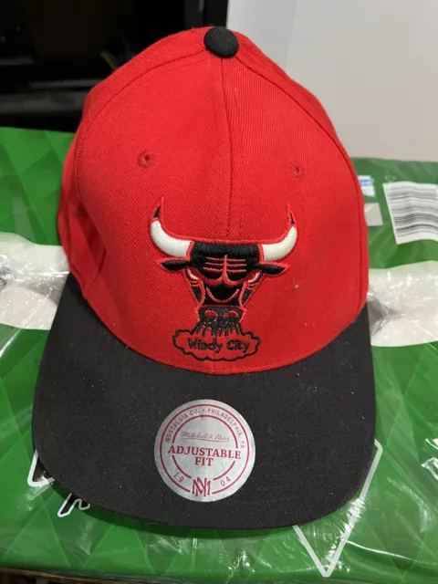 MITCHELL & NESS Hardwood Classics Chicago Bulls Snapback Hat Cap NBA ...