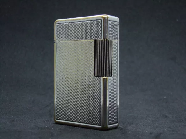 Briquet ancien essence  S.T. DUPONT Plaqué argent Lighter petrol