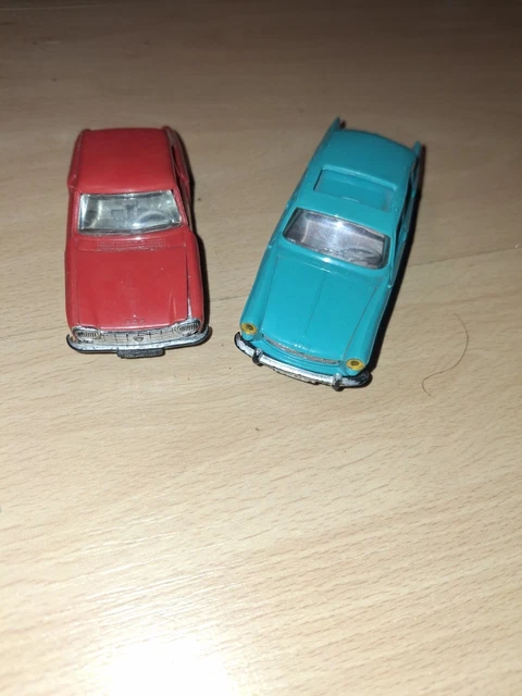 Miniature Peugeot 404 1968 Vert Clair - Échelle 1:87 Norev - Métal - Neuf