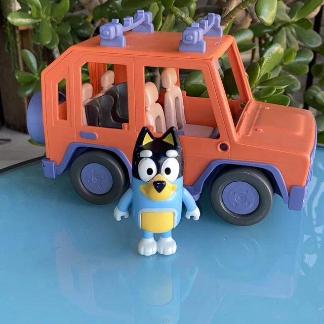BLUEY HEELER 4WD Family Vehicle + Bluey Figure Toys EUR 8,36 - PicClick FR