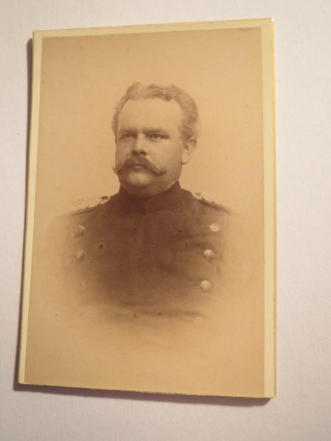 Kassel - Soldat mit Bart in Uniform - Offizier - General ? / CDV