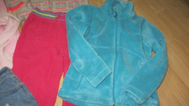 BUNDLE GIRLS 5-6 YEARS CLOTHES fleece jacket, trousers, tops,skirt,leggings,jean 2