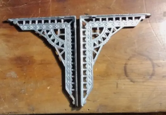 Victorian Eastlake Cast Iron Shelf Brackets Nice