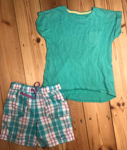 Girls  clothing bundle age 3-4 years Shorts  t-shirt