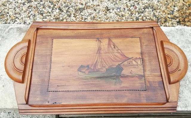 ANCIEN PLATEAU EN BOIS DECOR PYROGRAVE - Longueur 42 cm - Largeur 29 cm