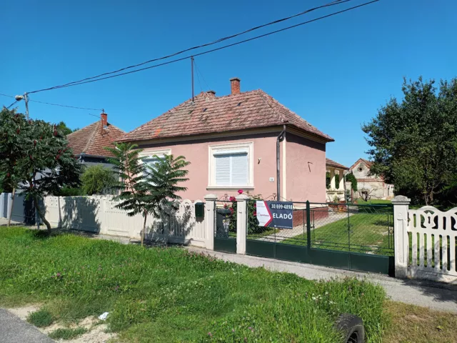 Spacious Detached 3 Bedroom House With Garden And Field In Southern Hungary