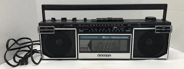 Sanyo Stereo Radio Cassette Recorder Boombox Speaker System Model M-7020 Sanyo Stereo Radio Cassette Recorder Boombox Speaker System Model M-7020
