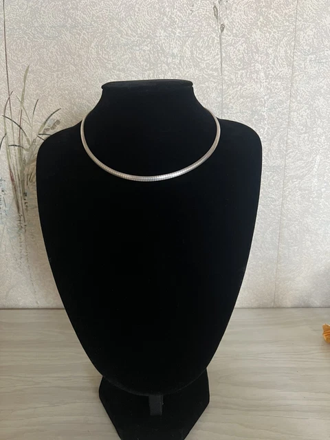 Collier Tour De Cou Argenté Et Strass - Vintage Ancien - Occasion