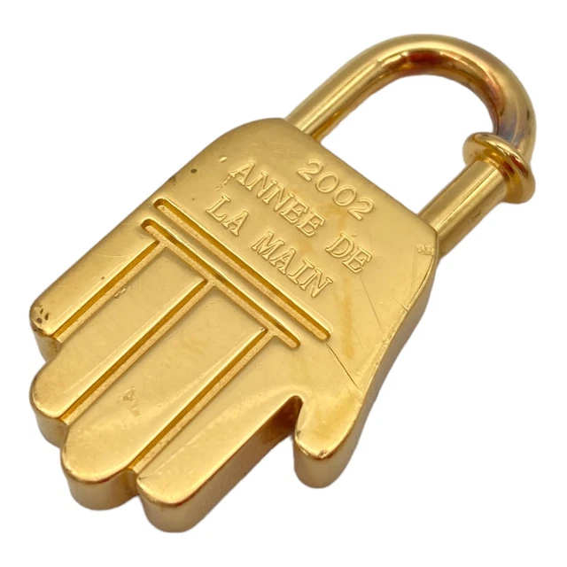 HERMES Hand Cadena Lock Charm Gold 2002 ANNEE DE LA MAIN