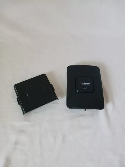 weboost Drive 4G-X Model 460021 - U470010 with Mounting Bracket DRIVE ONLY