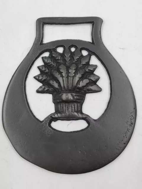 VINTAGE HORSE HARNESS MEDALLION BRIDLE Cast Iron Wheatsheaf Wheat Bundle