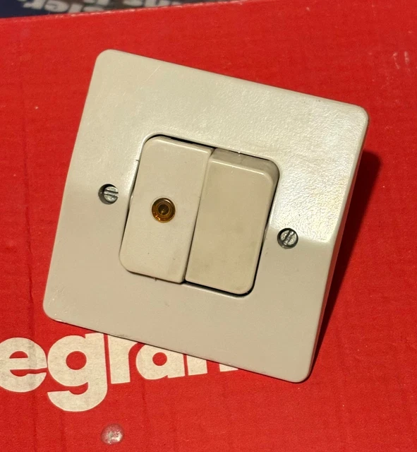 Interrupteur Double Va-et-vient Legrand Neptune Blanc 10A - Réf 80652, Neuf, Fixation Vis