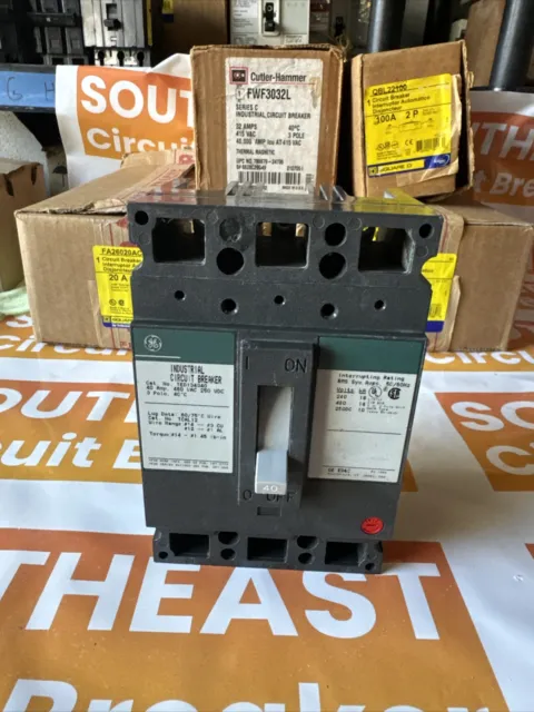 General Electric Ted134040 40 Amp Circuit Breaker 3 Pole 480 Vac