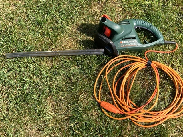 Image of Black & Decker GT249 hedge trimmer at Amazon
