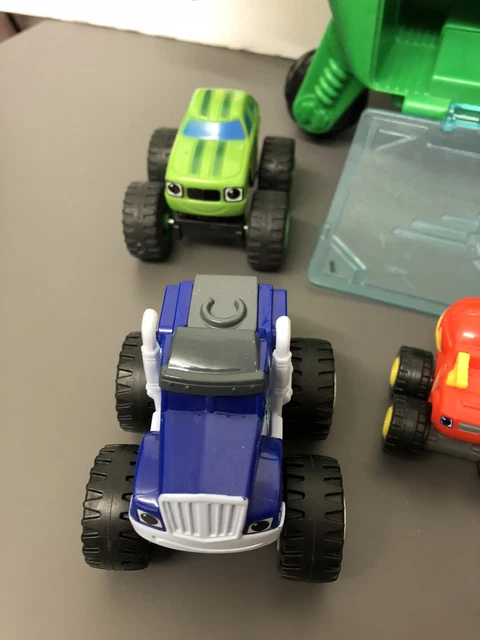 BLAZE AND THE Monster Machines Swoops The Helicopter & Cars Playset ...