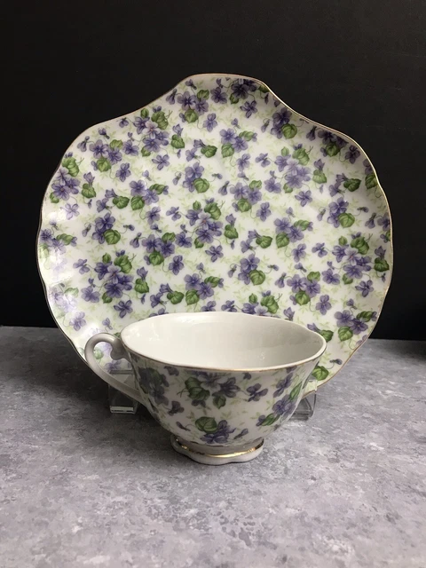 Plato De Bocadillo Y Taza De Té Chintz Violeta Leudon China Pintada A Mano - Juego De 4