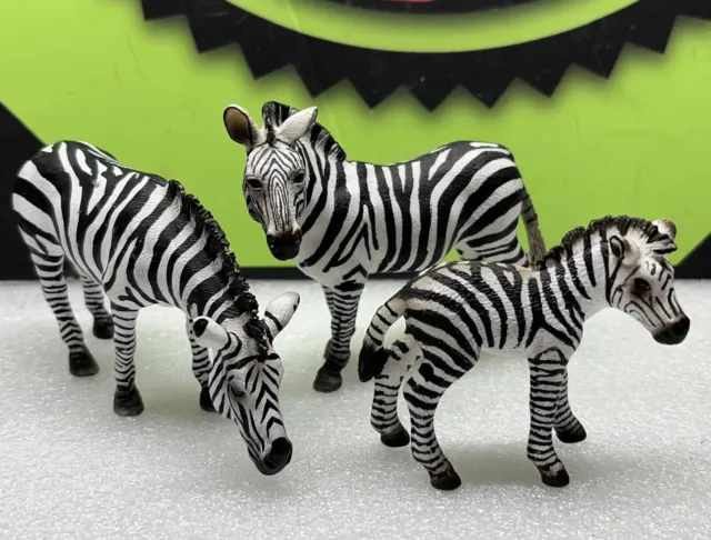 SCHLEICH Zebra Family*Lot Of 3 Figures*S-73527*2008*Nice Shape*Smoke Free*Clean!