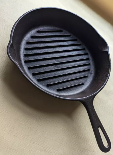 LARGE VERY HEAVY ANTIQUE CAST IRON GRILL SKILLET/PAN in EXCELLENT CONDITION