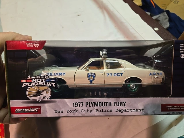 Plymouth Fury 1975 NYPD 1:24 Greenlight - 20 anos! Loja on-line de miniaturas colecionáveis