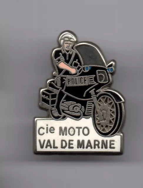 Pin's Police / Moto de la compagnie du Val de Marne (zamac argenté)