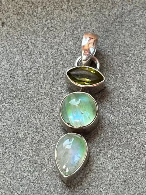 Small Pinched Oval Olive Green & Light Green Labradorite or Moonstone Stone in 3